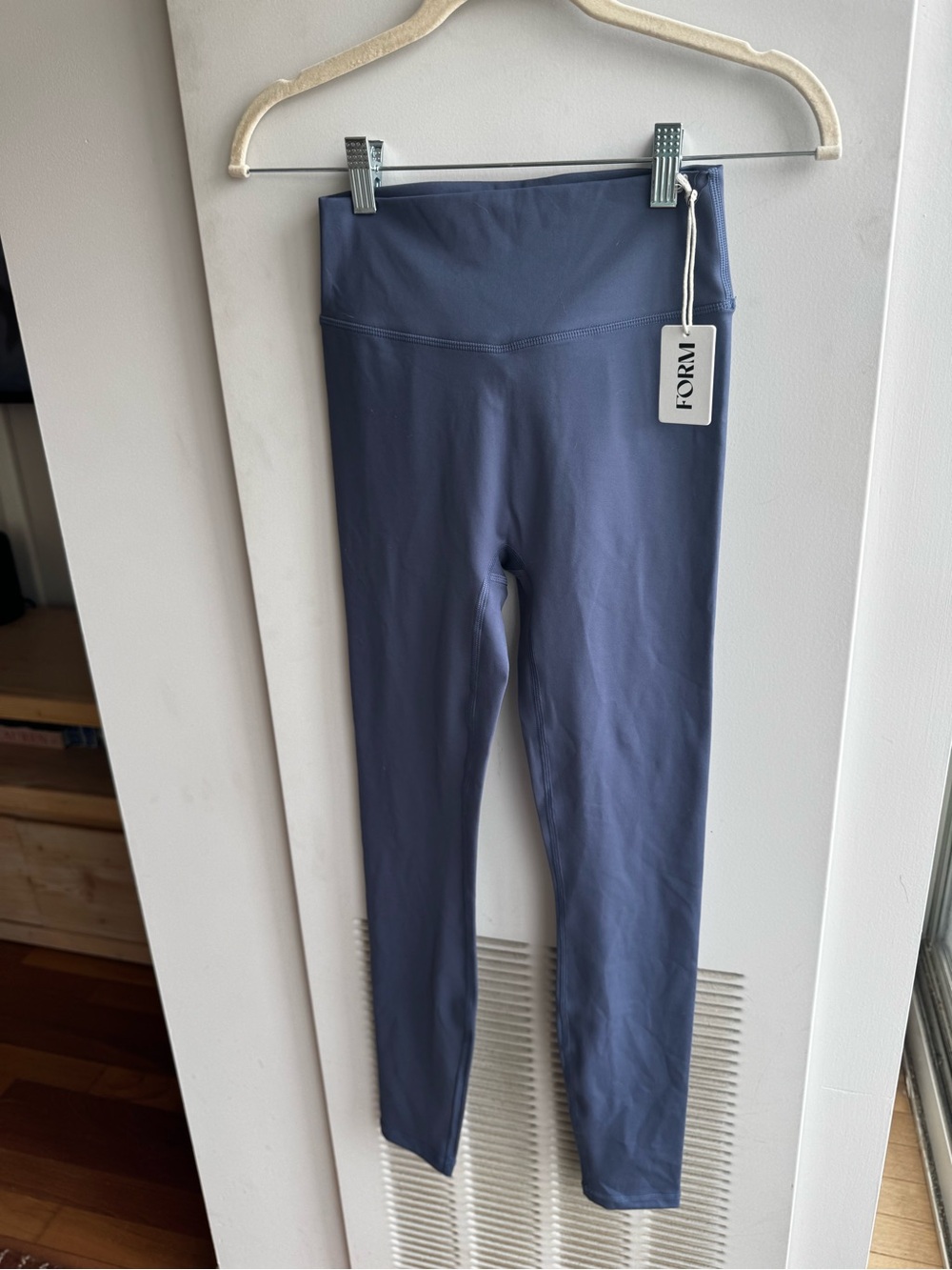 Form by Sami Clarke Slate / Navy Blue Core Leggings NWT S - Picture 3 of 4